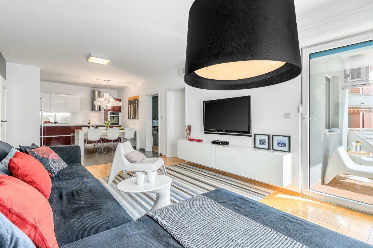 Apartment Lungomare プーラ エクステリア 写真