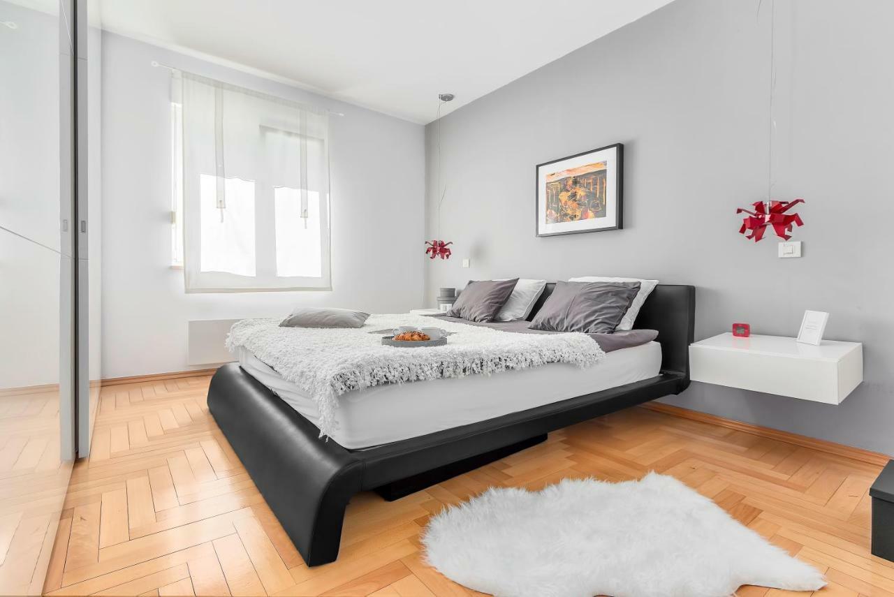Apartment Lungomare プーラ エクステリア 写真